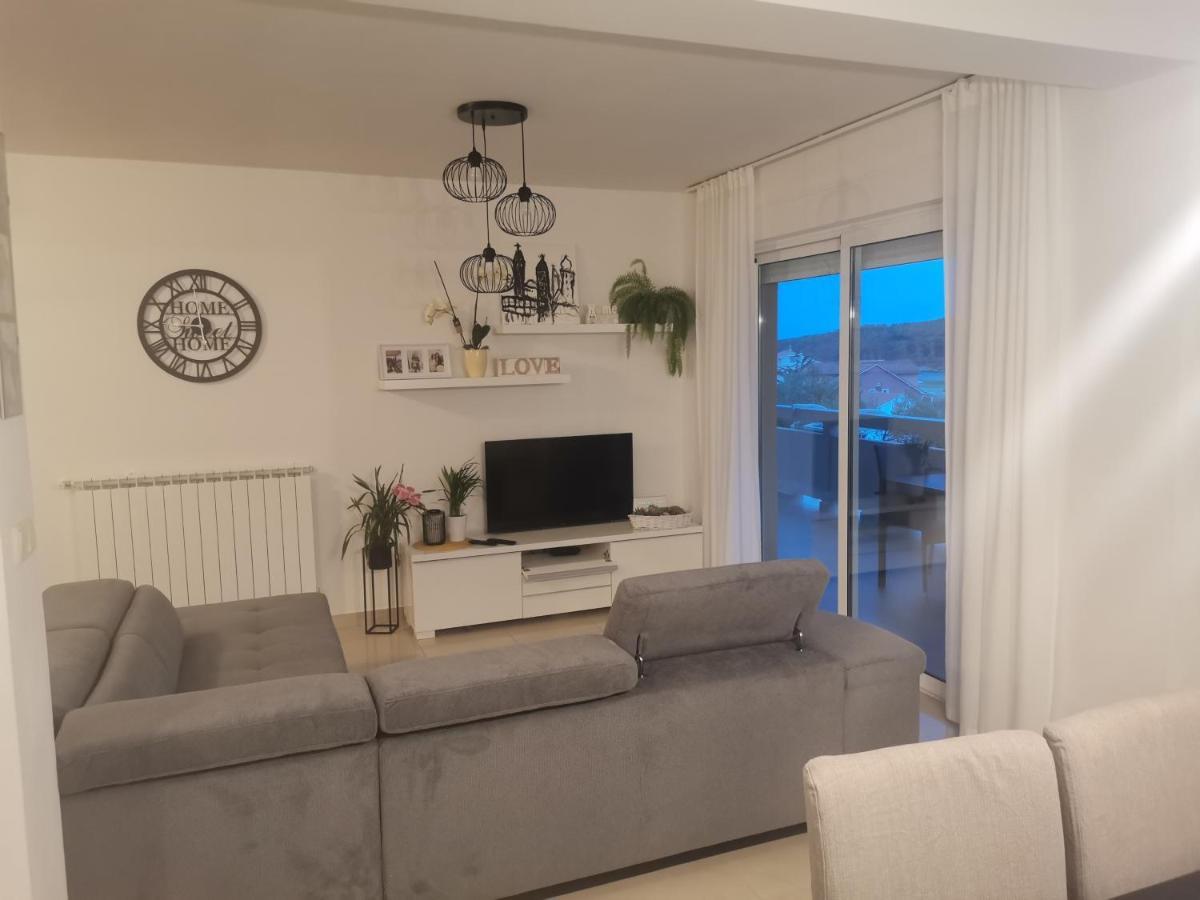Apartman Ana Kampor Exterior foto